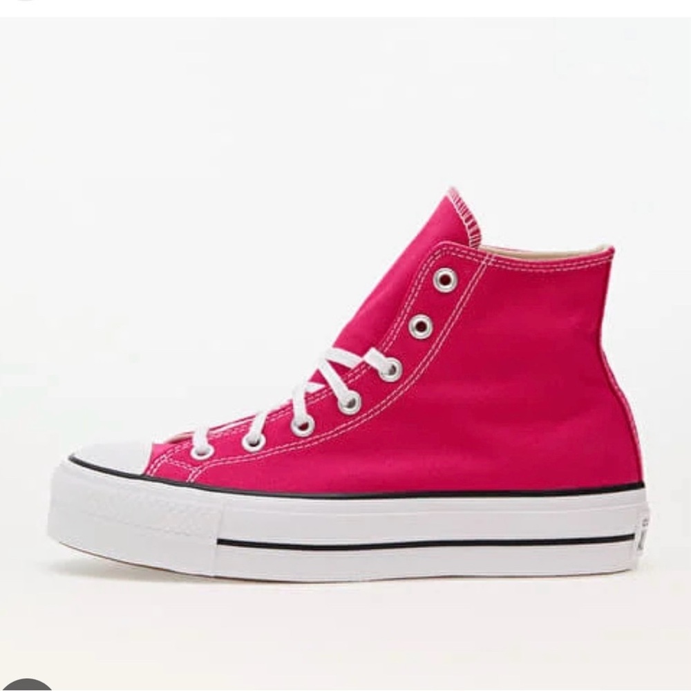 Converse ChuckTaylor All Star Lift Platform 
Cerice Pink NWOT